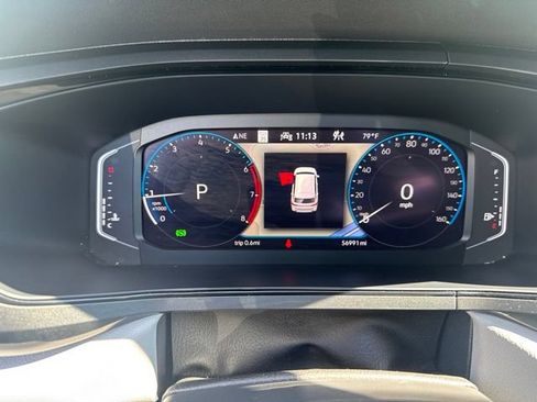 Used 2022 Volkswagen Taos SEL AWD/4WD image 16