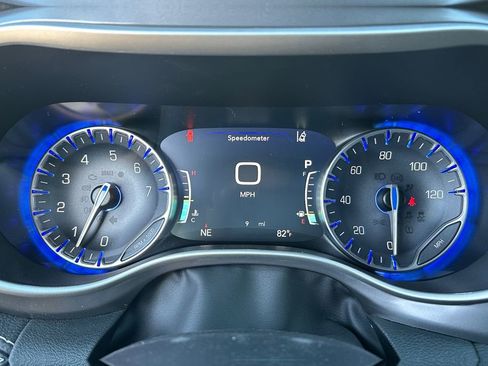 New 2026 Chrysler Pacifica Select w/ S Appearance Package image 29