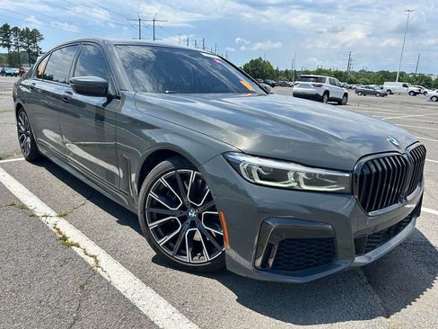 Used 2021 BMW 750i xDrive w/ M Sport Package AWD/4WD image 1