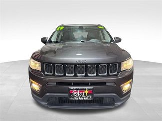 Used 2019 Jeep Compass Latitude AWD/4WD video 2