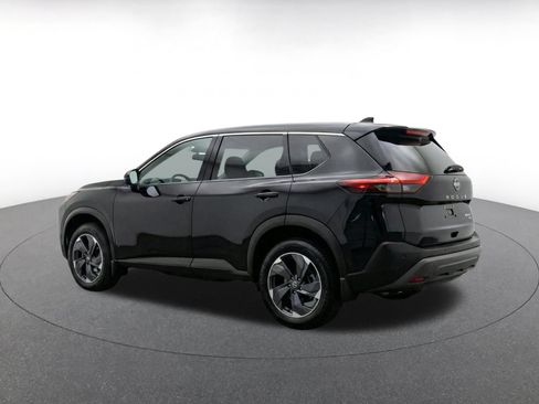 Used 2025 Nissan Rogue SV FWD image 7