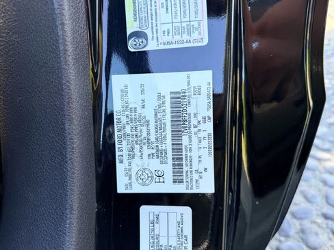 Used 2013 Ford Mustang GT Premium image 26