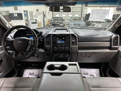 Used 2019 Ford F250 XL w/ Power Equipment Group image 18
