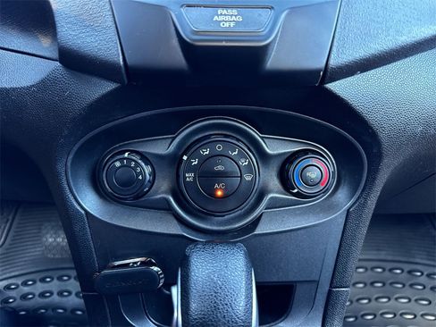 Used 2016 Ford Fiesta S image 17