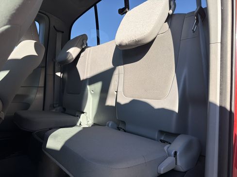 Used 2013 Toyota Tacoma 4x4 Access Cab V6 image 29