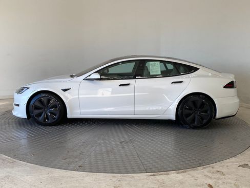 Used 2022 Tesla Model S AWD image 2