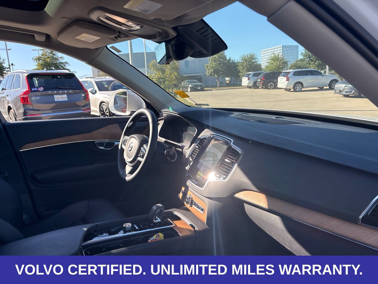 Certified 2024 Volvo XC90 T8 Plus w/ Protection Package Premier AWD/4WD image 15