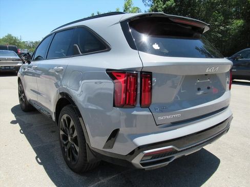 Used 2023 Kia Sorento SX FWD image 3