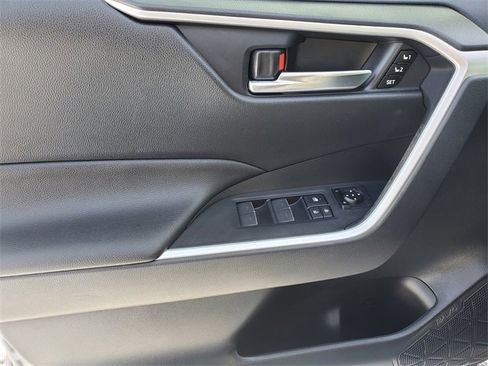 Used 2023 Toyota RAV4 XLE Premium image 14