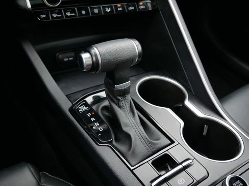 Used 2023 Kia K5 GT-Line image 38