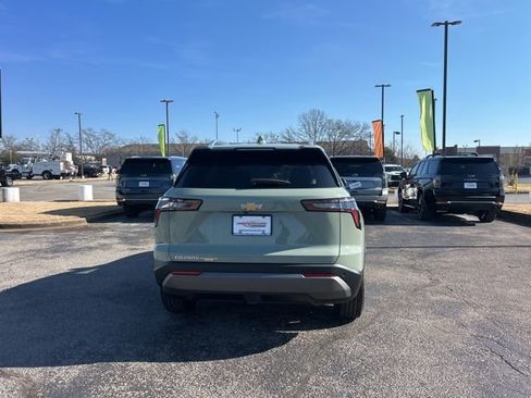 New 2026 Chevrolet Equinox LT image 4