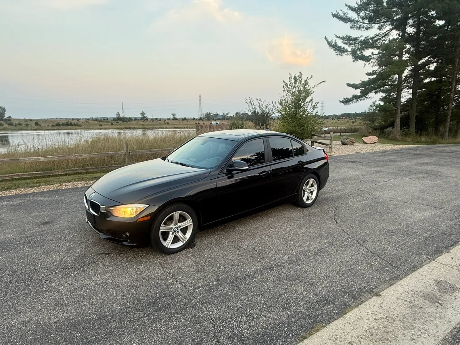 Used 2015 BMW 328i xDrive Sedan AWD/4WD image 1