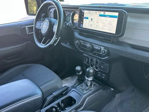 Used 2024 Jeep Wrangler Unlimited w/ Convenience Group AWD/4WD image 47