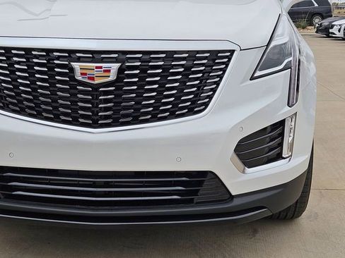 New 2026 Cadillac XT5 Luxury w/ LPO, Floor Liner Package image 6