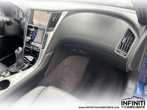 Used 2019 INFINITI Q60 3.0t Luxe w/ Essential Package image 18
