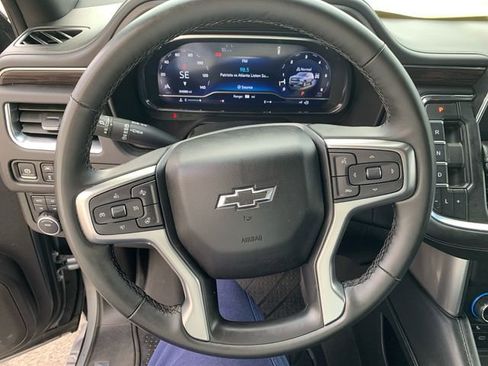 Used 2024 Chevrolet Tahoe Z71 w/ Luxury Package image 24