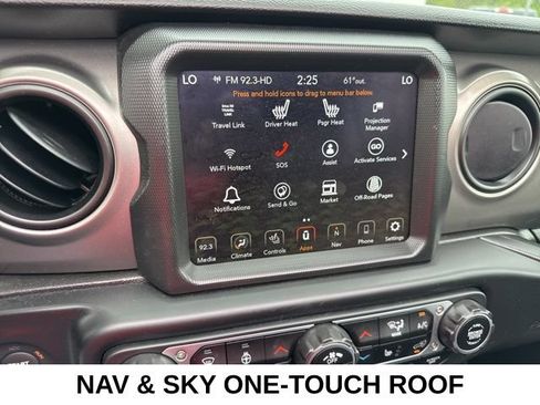 Used 2023 Jeep Wrangler Unlimited w/ Sun & Screen Package AWD/4WD image 7
