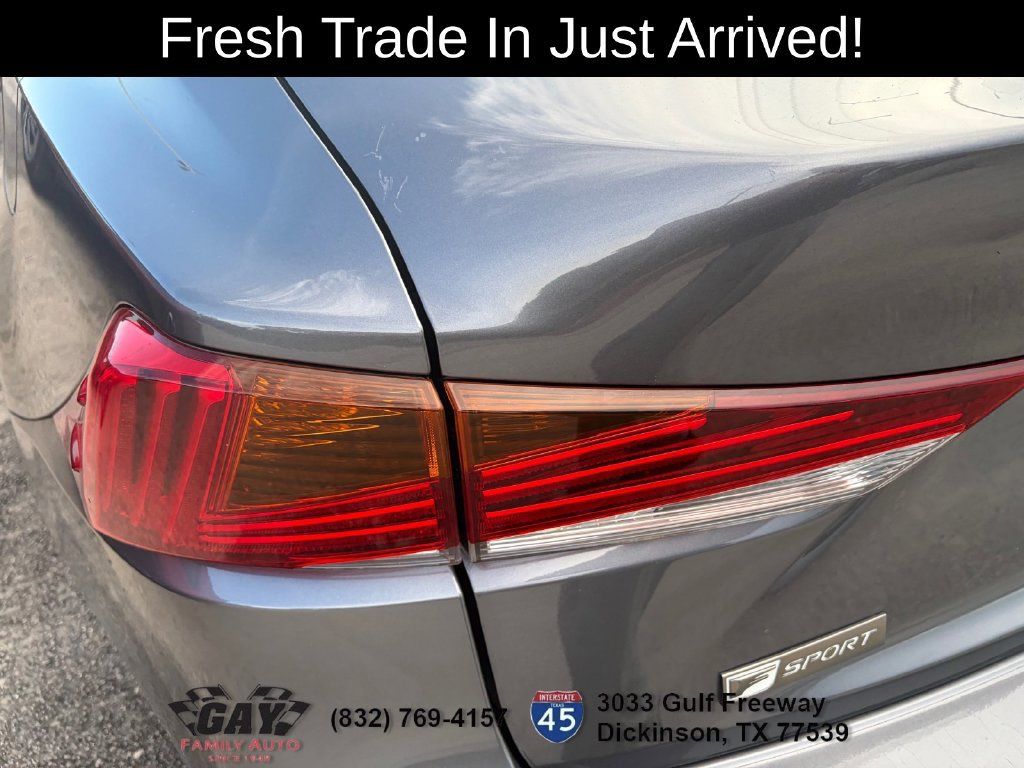 Used 2019 Lexus IS 300 F Sport w/ F Sport Package RWD image 11