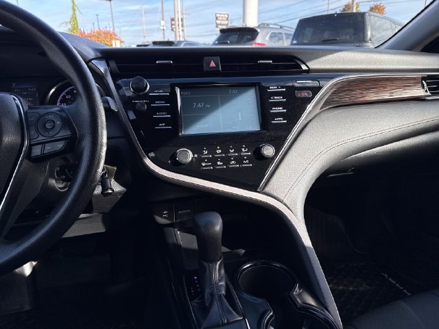 Used 2019 Toyota Camry LE FWD image 19