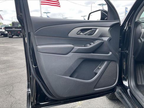 Used 2018 Chevrolet Traverse LT FWD image 26