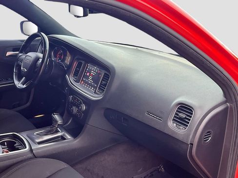 Used 2019 Dodge Charger Scat Pack RWD image 28