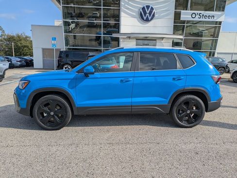 New 2026 Volkswagen Taos SEL image 3