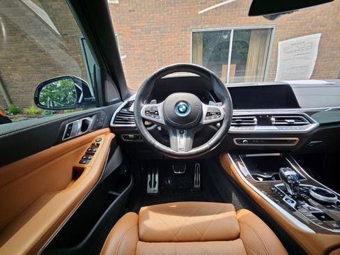 Used 2023 BMW X5 xDrive45e w/ Executive Package AWD/4WD image 3