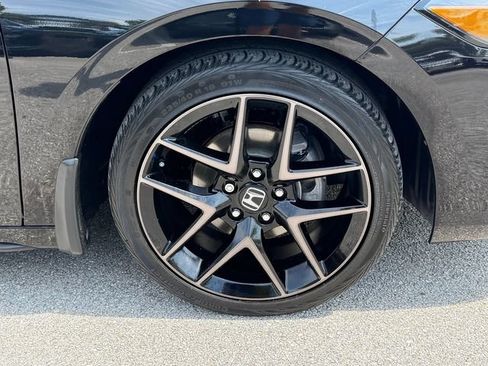 Certified 2024 Honda Civic Sport Touring image 19