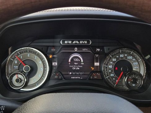 Used 2022 RAM 1500 Limited image 11