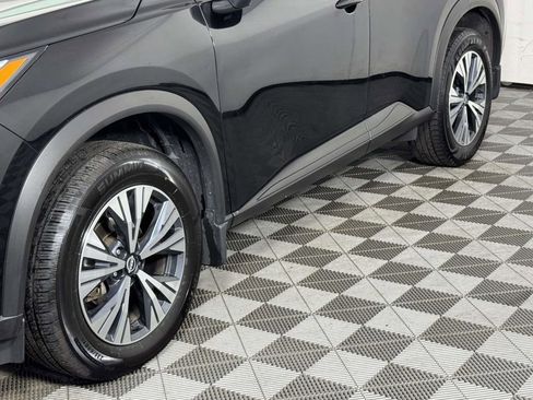 Used 2023 Nissan Rogue SV AWD/4WD image 13