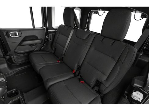 Used 2023 Jeep Wrangler Unlimited Sahara AWD/4WD image 11