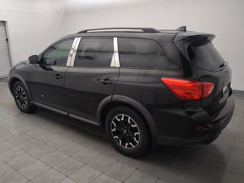 Used 2019 Nissan Pathfinder SL image 3