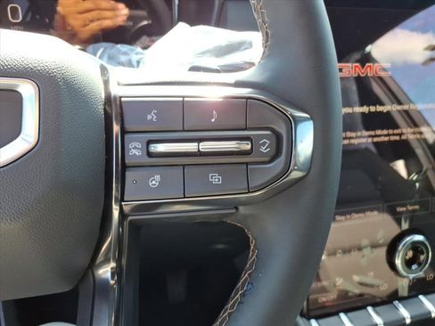 New 2026 GMC Terrain AT4 w/ Convenience Package III image 17