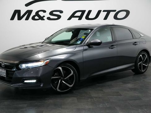 Used 2020 Honda Accord Sport image 2