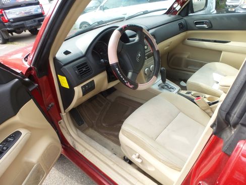 Used 2006 Subaru Forester 2.5X AWD/4WD image 11