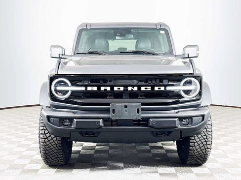 Used 2024 Ford Bronco Outer Banks w/ Sasquatch Package AWD/4WD image 2