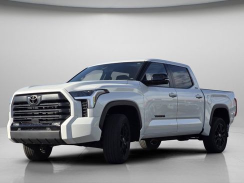 Used 2025 Toyota Tundra Limited w/ Nightshade Package AWD/4WD image 20