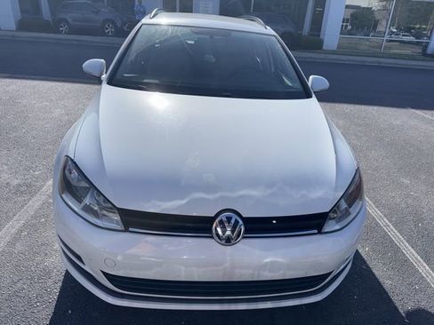 Used 2015 Volkswagen Golf S image 7
