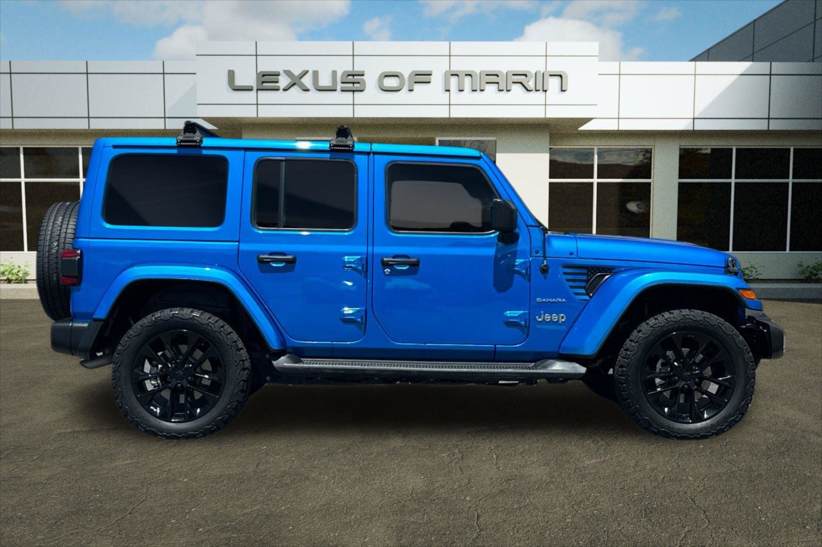 Used 2021 Jeep Wrangler Unlimited Sahara w/ Cold Weather Group AWD/4WD image 7