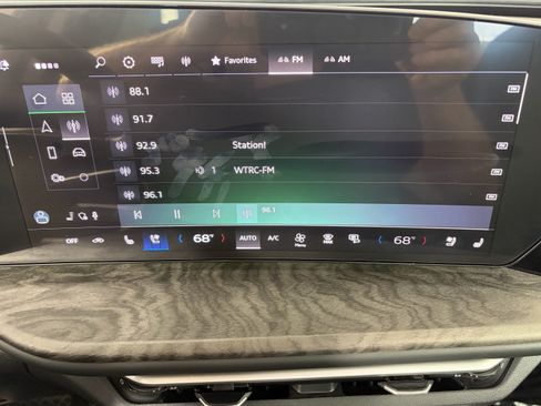 Used 2025 Audi Q5 Premium AWD/4WD image 19