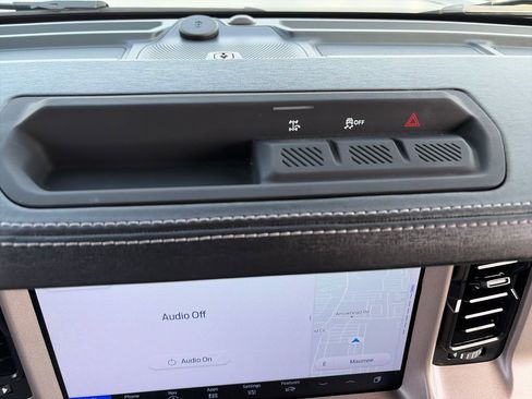 Used 2025 Ford Bronco Outer Banks image 23