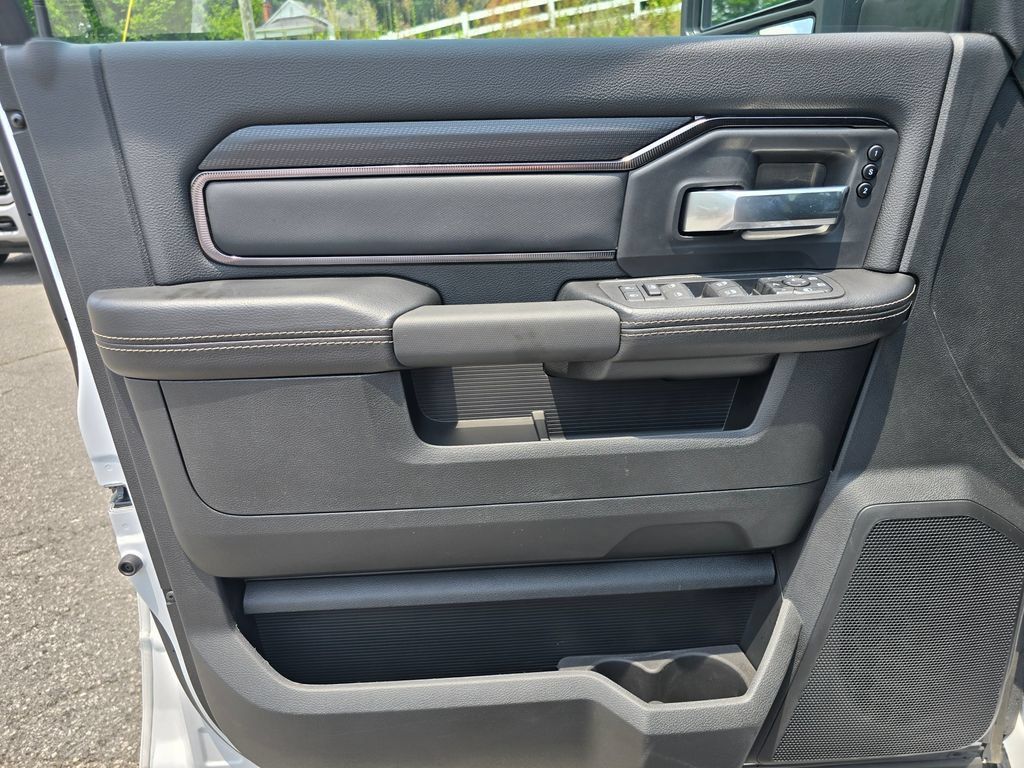 Used 2025 RAM 2500 Power Wagon AWD/4WD image 44