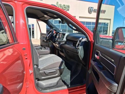 Used 2024 RAM 2500 Big Horn w/ Bed Utility Group AWD/4WD image 19
