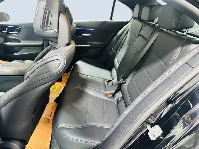 Used 2026 Mercedes-Benz C 300 4MATIC Sedan image 15