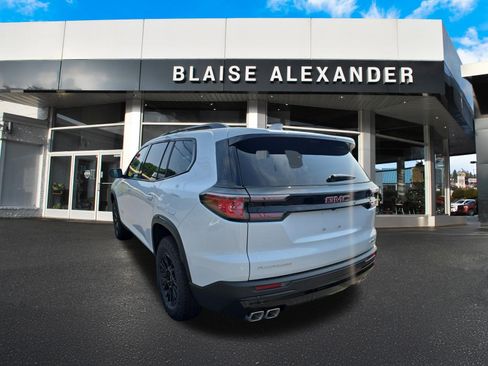 New 2026 GMC Acadia AT4 w/ Luxury Package AWD/4WD image 7