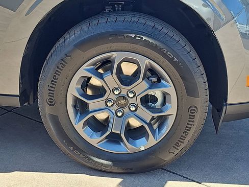 New 2025 Ford Maverick XLT image 38