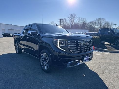 Used 2025 GMC Sierra 1500 Denali Ultimate image 8