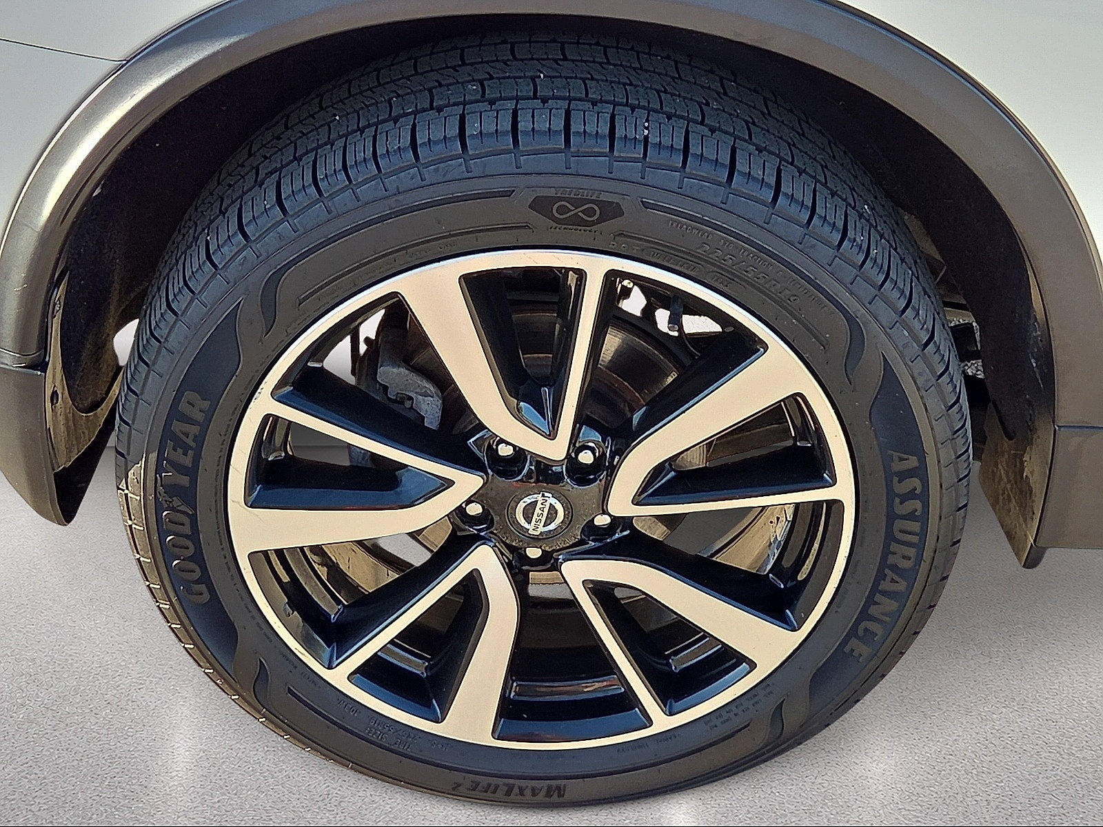 Used 2020 Nissan Rogue SL w/ Premium Package AWD/4WD image 7