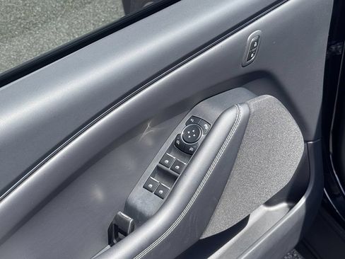 Certified 2025 Ford Mustang Mach-E Select RWD image 10