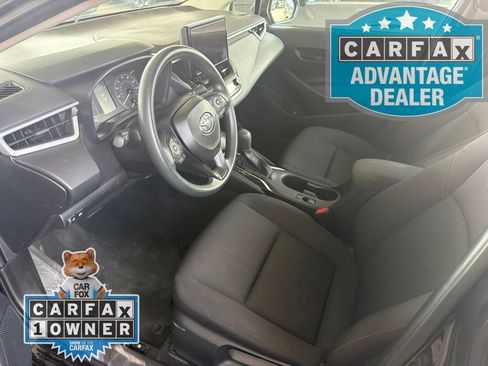 Used 2025 Toyota Corolla LE FWD image 8